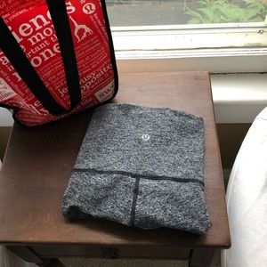 Black & White lululemon leggings!